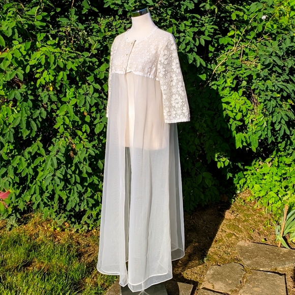 Other - Vintage Open Front Sheer & Lace Maxi Length Robe